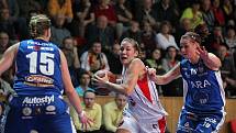 Ženská basketbalová liga: Sokol Hradec Králové - Kara Trutnov.