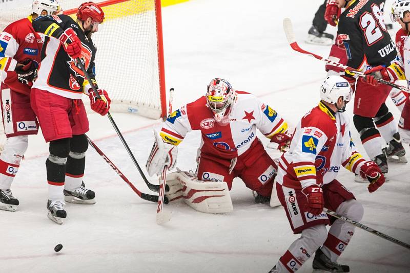 Hokejová extraliga: Mountfield HK - HC Slavia Praha.