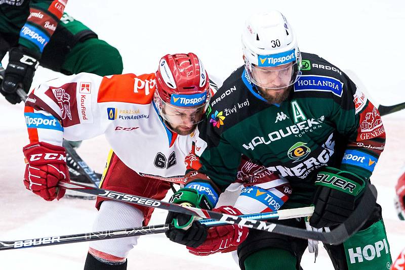 Předkolo hokejového Generali play off Tipsport extraligy: Mountfield HK - HC Energie Karlovy Vary.