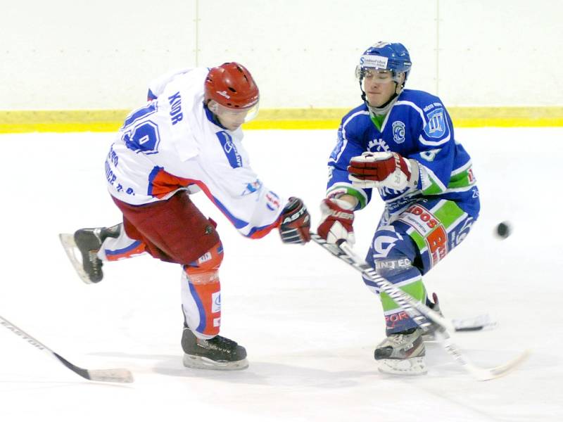 Krajská hokejová liga: HC Wikov Hronov - SK Třebechovice pod Orebem.