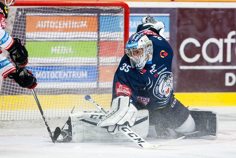 Hokejová extraliga: Mountfield HK - Bílí Tygři Liberec.