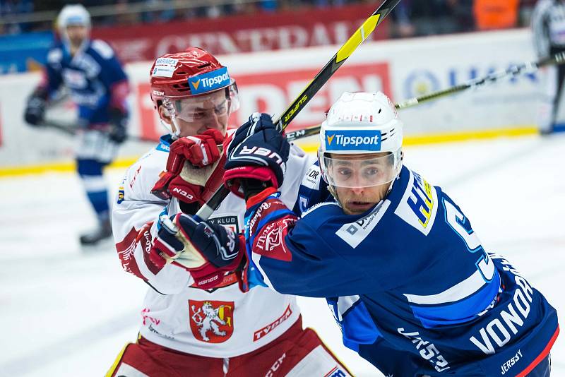 Čtvrtfinále play off hokejové extraligy: Mountfield HK - HC Kometa Brno.