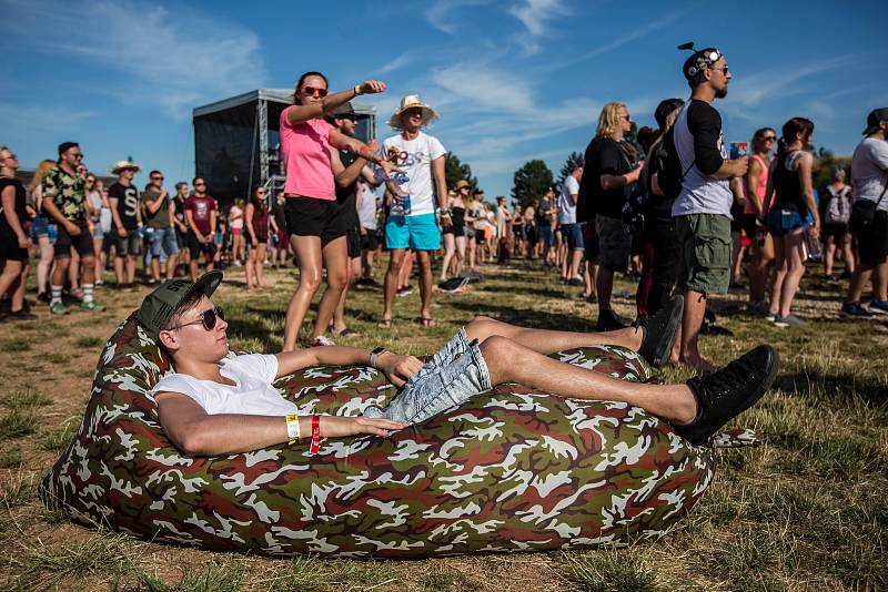 Na letišti v Hradci Králové začal 4. července 2018 dvacátý čtvrtý ročník festivalu Rock for People. Tradiční hudebnbní festival v Hradeckém festival parku. Vystoupily například Tři sestry či Vypsaná fixa