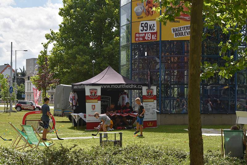 Food festivaly slaví v Hradci Králové úspěch. Stovky lidí přišly i na sobotní festival sladkostí a zmrzliny.