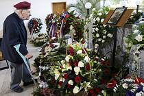 Poslední rozloučení s desátníkem Janem Šenkýřem, jedním z pěti českých vojáků, které zabil sebevražedný atentátník v Afghánistánu, v královéhradeckých Kuklenách.