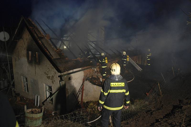 Požár rodinného domkuv Kozodrech