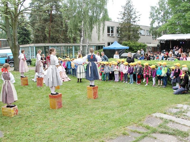 Open Dwoor - festival královéhradecké Základní umělecké školy Střezina.