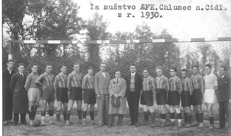Jak jsme žili v Československu: fotbal v Chlumci nad Cidlinou.