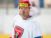 Jaroslav Bednář na tréninku královéhradeckých hokejistů.