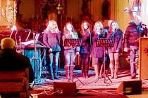 Benefiční koncert v kostele v Mlázovicích.