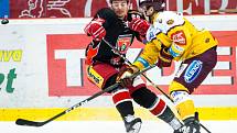 Hokejová extraliga: Mountfield HK - HC Dukla Jihlava.