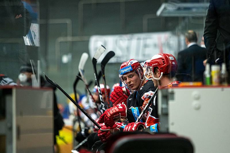 Předkolo play off hokejové extraligy: Mountfield HK - HC Verva Litvínov.