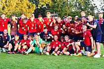 Čeští fotbalisté suverénně ovládli prestižní turnaj osmnáctek, když na cestě za triumfem porazili postupně výběry Turecka, Slovenska a USA.