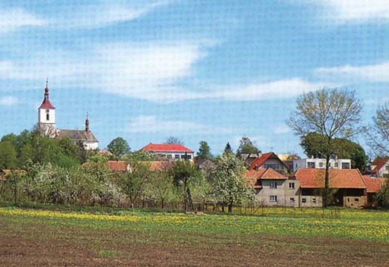 V období let 1980 – 1990 byl Starý Bydžov spolu s dalšími obcemi připojen k Novému Bydžovu. Po komunálních volbách v roce 1990 je Starý Bydžov opět samostatnou obcí s obecním úřadem.