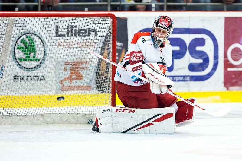 Čtvrtfinále play off hokejové extraligy: Mountfield HK - HC Kometa Brno.