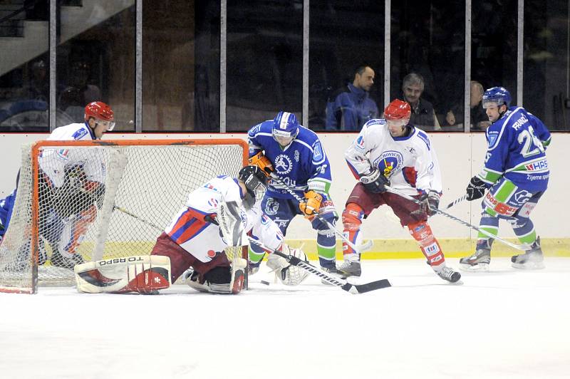 Krajská hokejová liga: HC Wikov Hronov - SK Třebechovice pod Orebem.