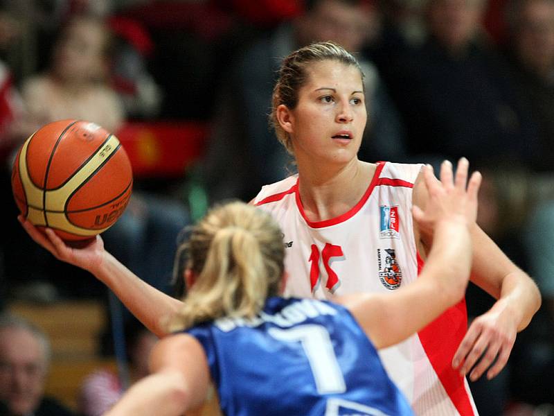 OPORA. Hradecká basketbalistka Milena Steffanová.