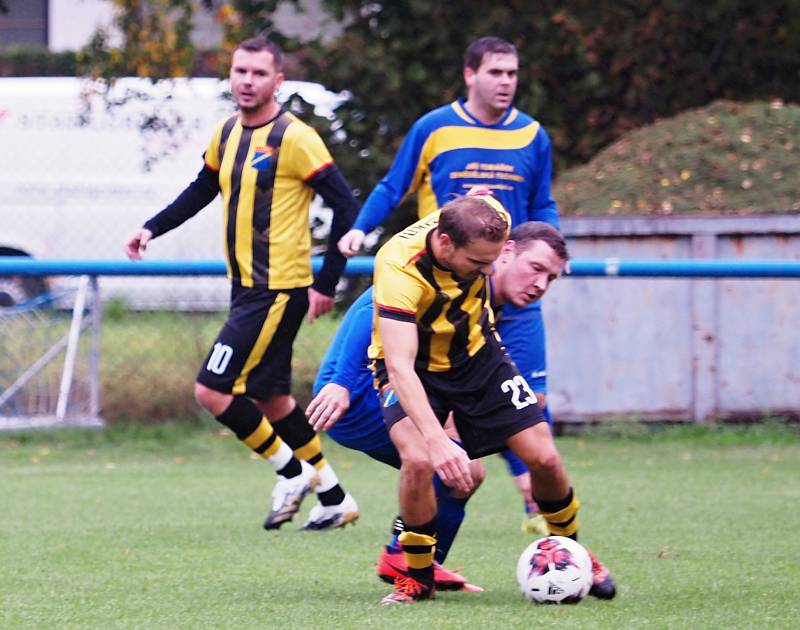 JAKO okresní přebor fotbalistů: Malšova Lhota (žlutočerní) - Roudnice B.