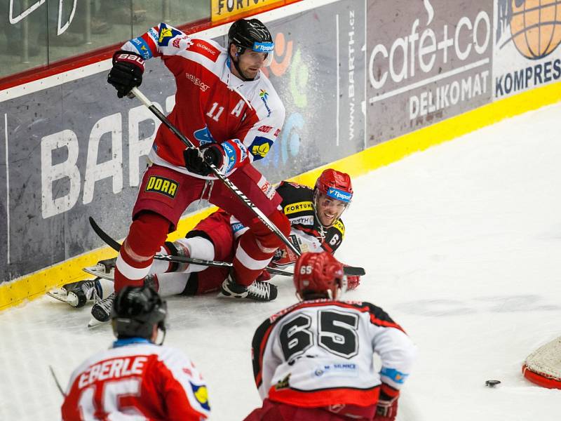 Hokejová extraliga: Mountfield HK - HC Olomouc.