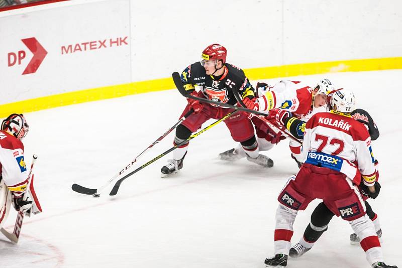 Hokejová extraliga: Mountfield HK - HC Slavia Praha.