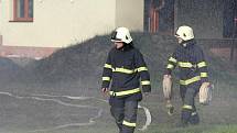 Hasiči likvidovali 6. března požár stohu ve Slatině v Hradci Králové.