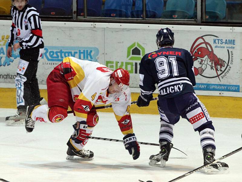 I. hokejová liga: HC VCES Hradec Králové - HC Benátky nad Jizerou.