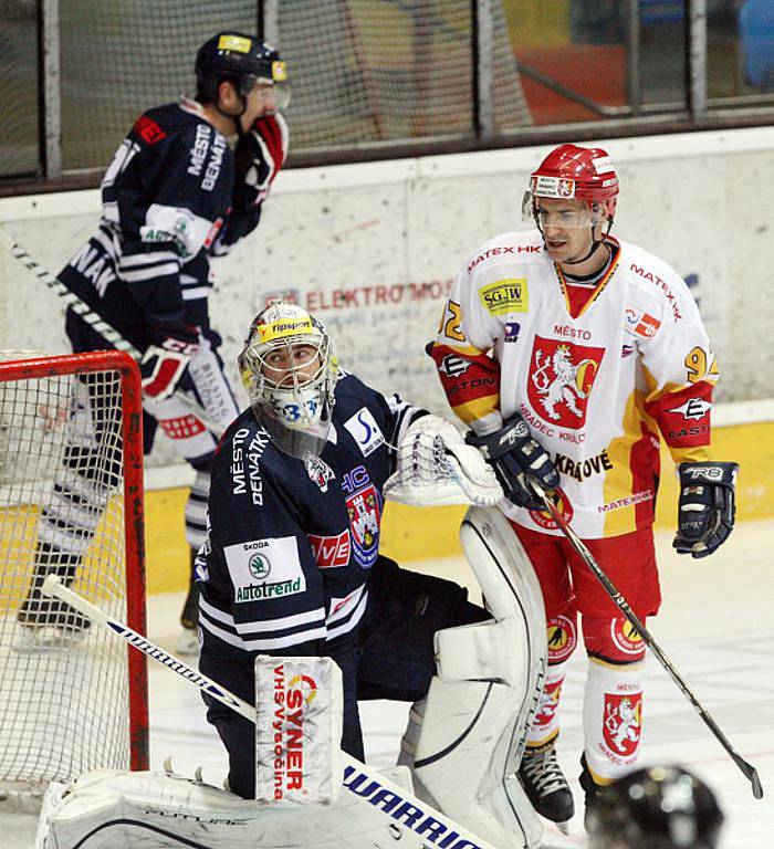 I. hokejová liga: HC VCES Hradec Králové - HC Benátky nad Jizerou.