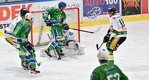 Hokejisté Dvora Králové nad Labem v domácím prostředí nestačili na rivala z Hronova, jemuž podlehli 3:5.