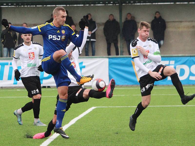 Zimní fotbalová Tipsport liga: FC Vysočina Jihlava - FC Hradec Králové 2:2.