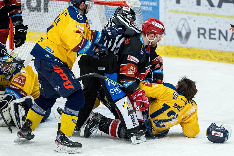 Hokejová extraliga: Mountfield HK - PSG Berani Zlín.