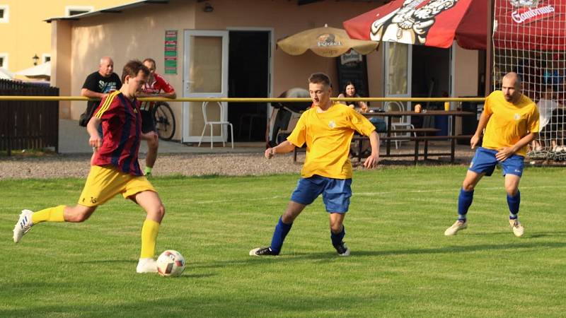 Tipér JAKO OP 5. kolo Jiří Gabriel (Stěžery) vsítil 4 góly během 1. půle v utkání JAKO OP Smiřice - Stěžery (0:5)