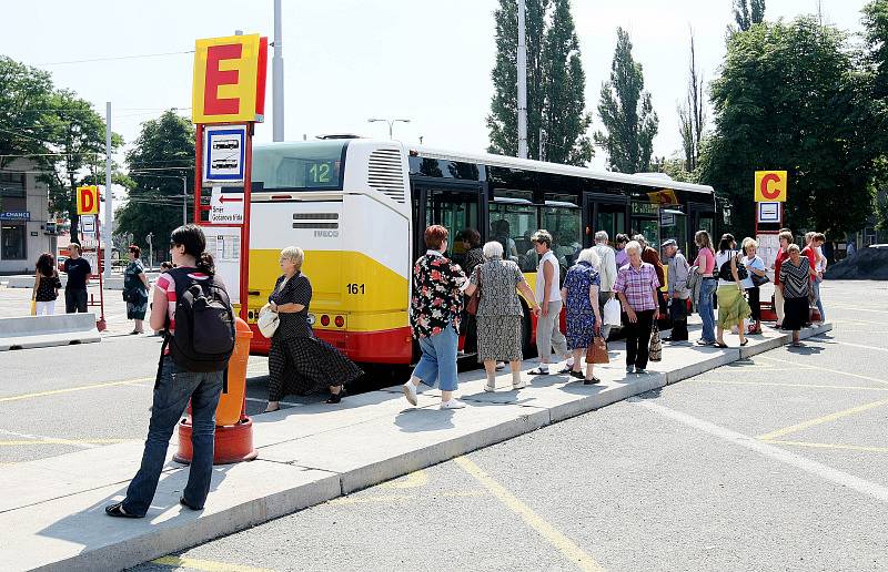 Hradec Králové, trolejbusová točna U Koruny