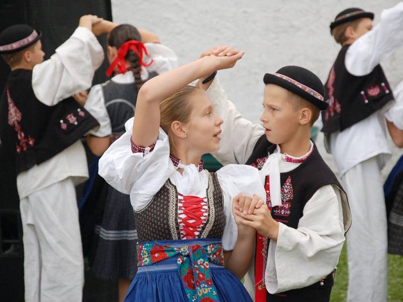 Víkend na hradě Seeberg byl ve znamení 740. výročí a vína.