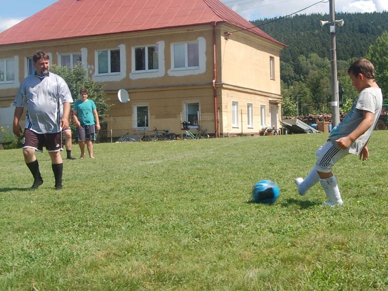 V Milíkově se uskutečnil fotbalový srandamač MARBEMAR.