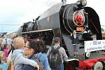 Lidé oslavili výročí 150 let železniční tratě mezi Chebem a Karlovými Vary.