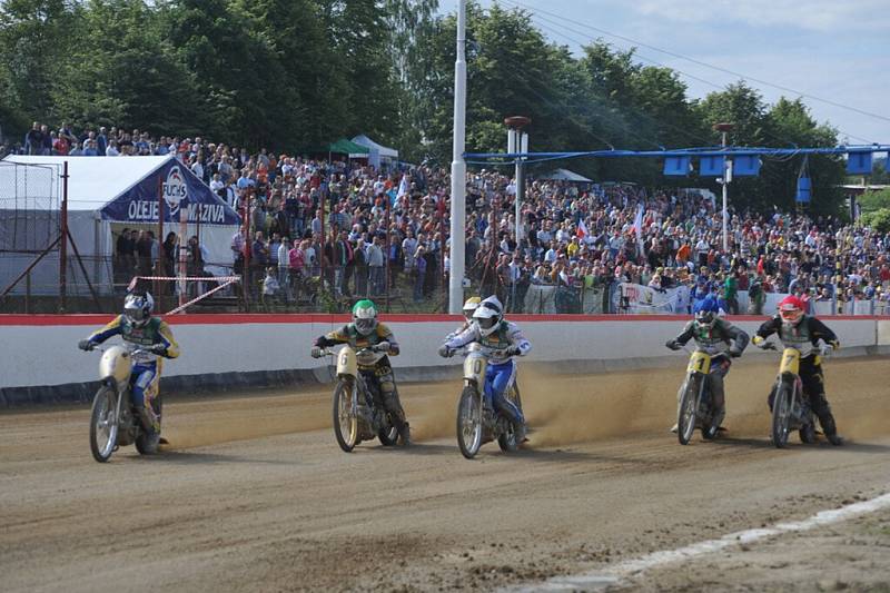 Grand Prix na dlouhé ploché dráze v Mariánských Lázních v sobotu 20. června . Vítězem se stal německý veterán Gerd Riss