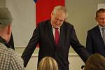 Prezident Miloš Zeman navštívil Fakultu ekonomickou v Chebu, která spadá pod Západočeskou univerzitu v Plzni.