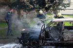 Požár Škody 120 museli ve čtvrtek 16. dubna odpoledne likvidovat chebští hasiči