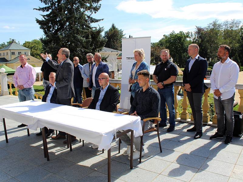 Trikolóra hnutí občanů zahájilo volební kampaň ve Františkových Lázních.