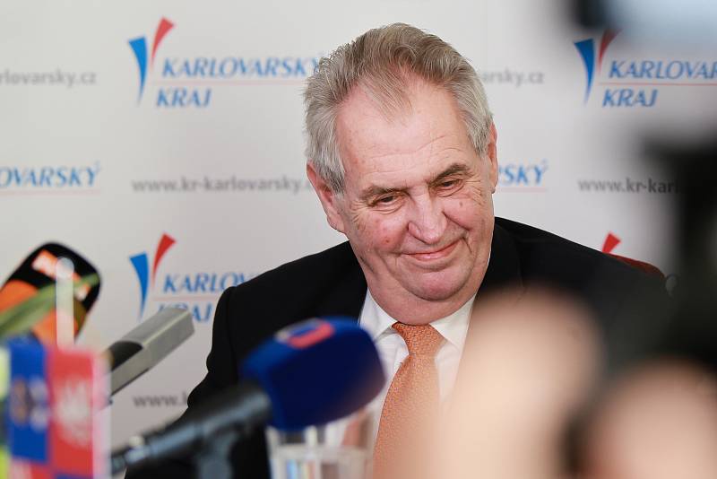 Prezident Miloš Zeman přijel do Milhostova a Nového Kostela.