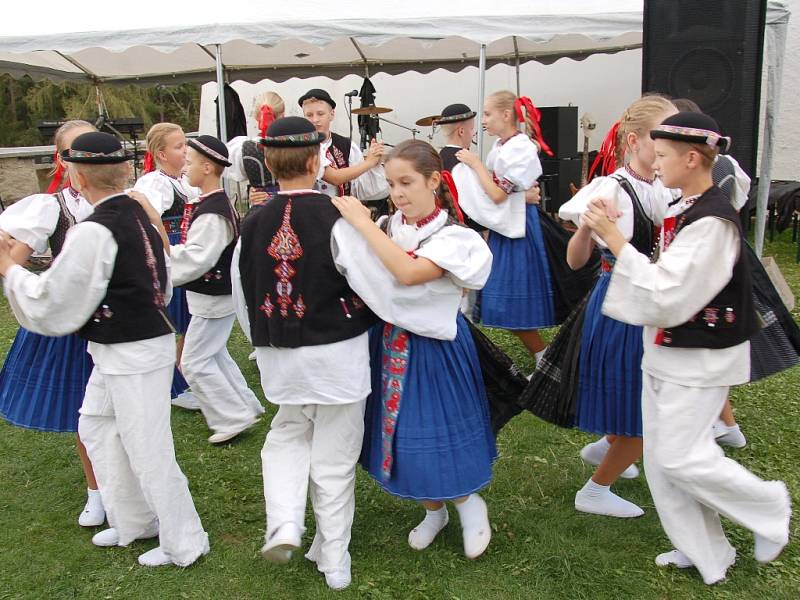 Víkend na hradě Seeberg byl ve znamení 740. výročí a vína.