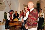 Slavnostní vernisáží Národopisné výstavy věnované Slovensku začal v Mariánských Lázních další ročník folklorního festivalu Mariánský podzim