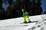 Teplotní výkyvy, oteplení a déšť nepřejí zimním radovánkám ani skiareálům na západě Čech.