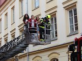 Požární poplach vyhlásili hasiči v areálu chebské Střední zdravotnické škole a vyšší škole Cheb.