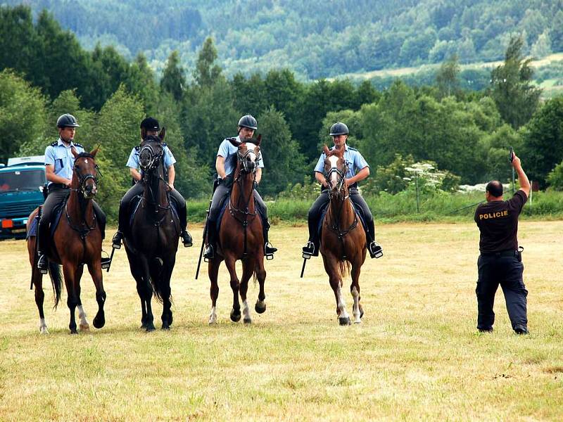 Své umění návštěvníkům Dne s Policií ČR předvedli také policisté na koních