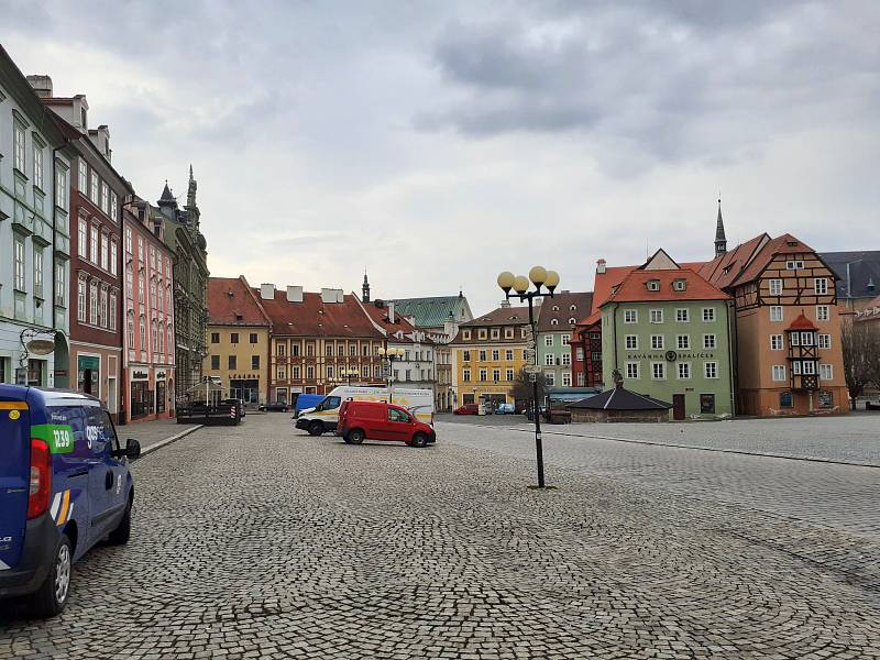 Centrum Chebu je přes den téměř prázdné.