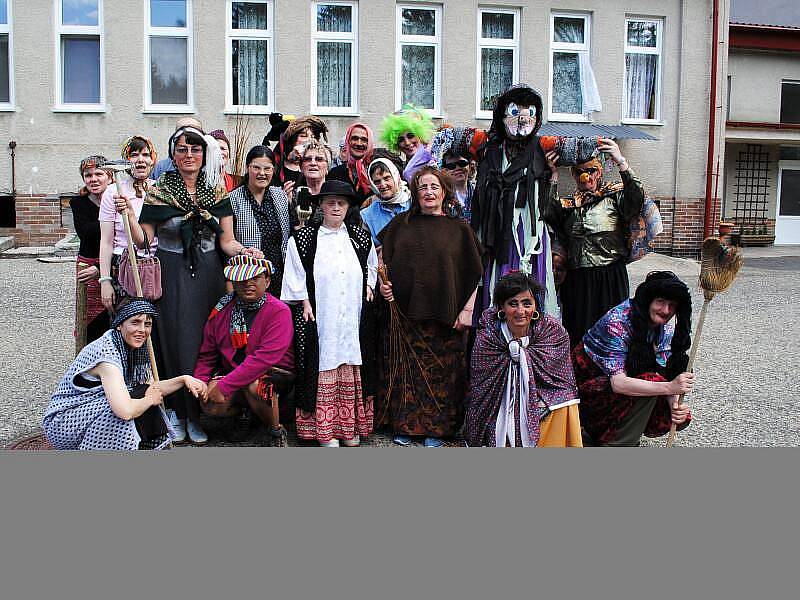 Masky čarodějnic řádily po celém chebském okrese.