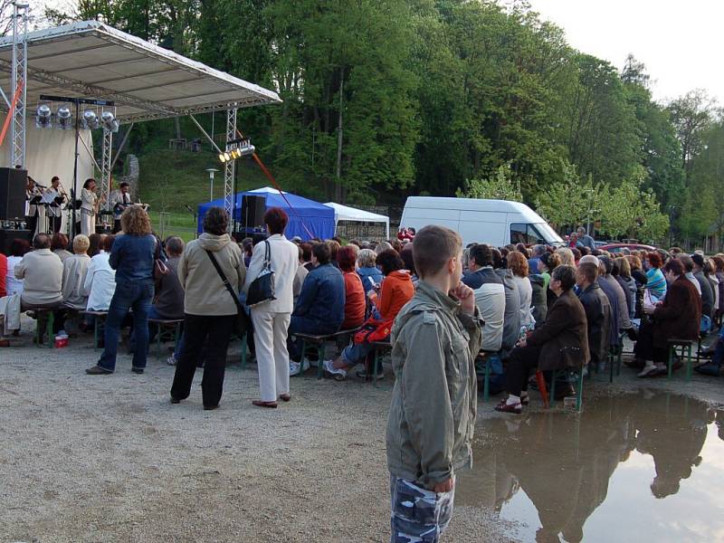 Koncert Marie Rottrové v chebském Poohří