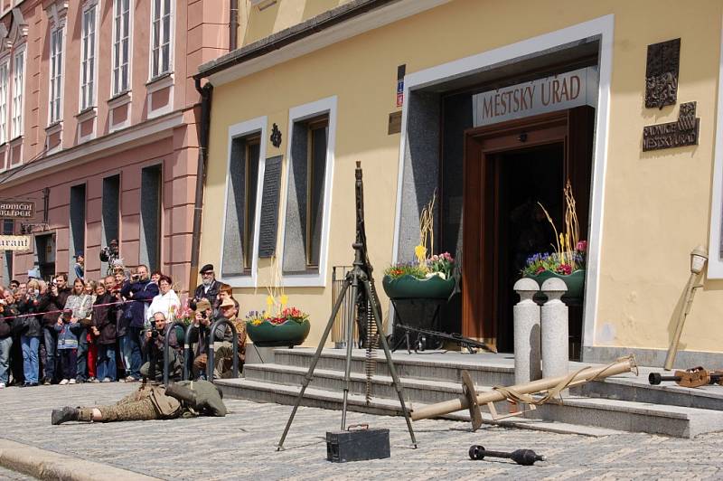 Chebané oslavili osvobození opravdu ve velkém stylu