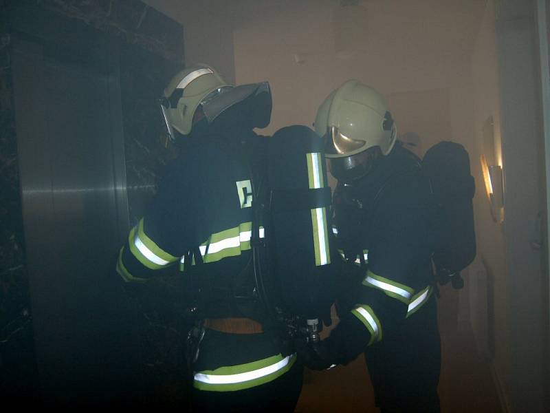 Cvičení mariánskolázeňských hasičů v hotelu Grand Spa Hotel Marienbad